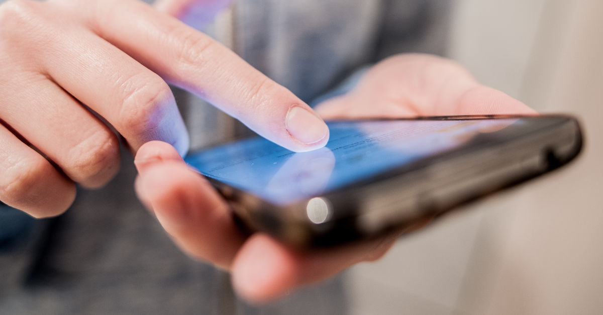 “Zeroclick” mobile phone attacks and how to avoid them JR